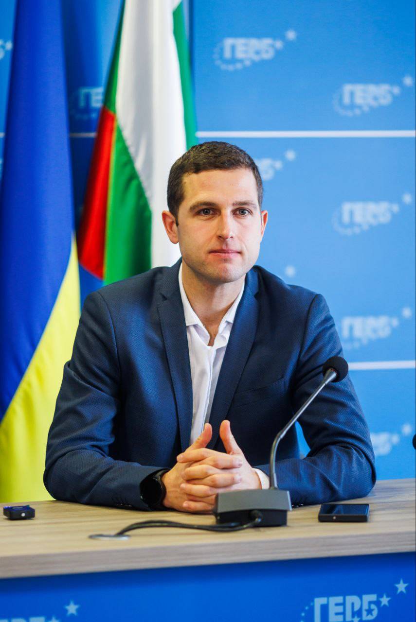  Димитър Вучев 